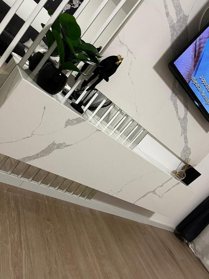 Apartman Gold Maris Apartment Karlovac Luaran gambar